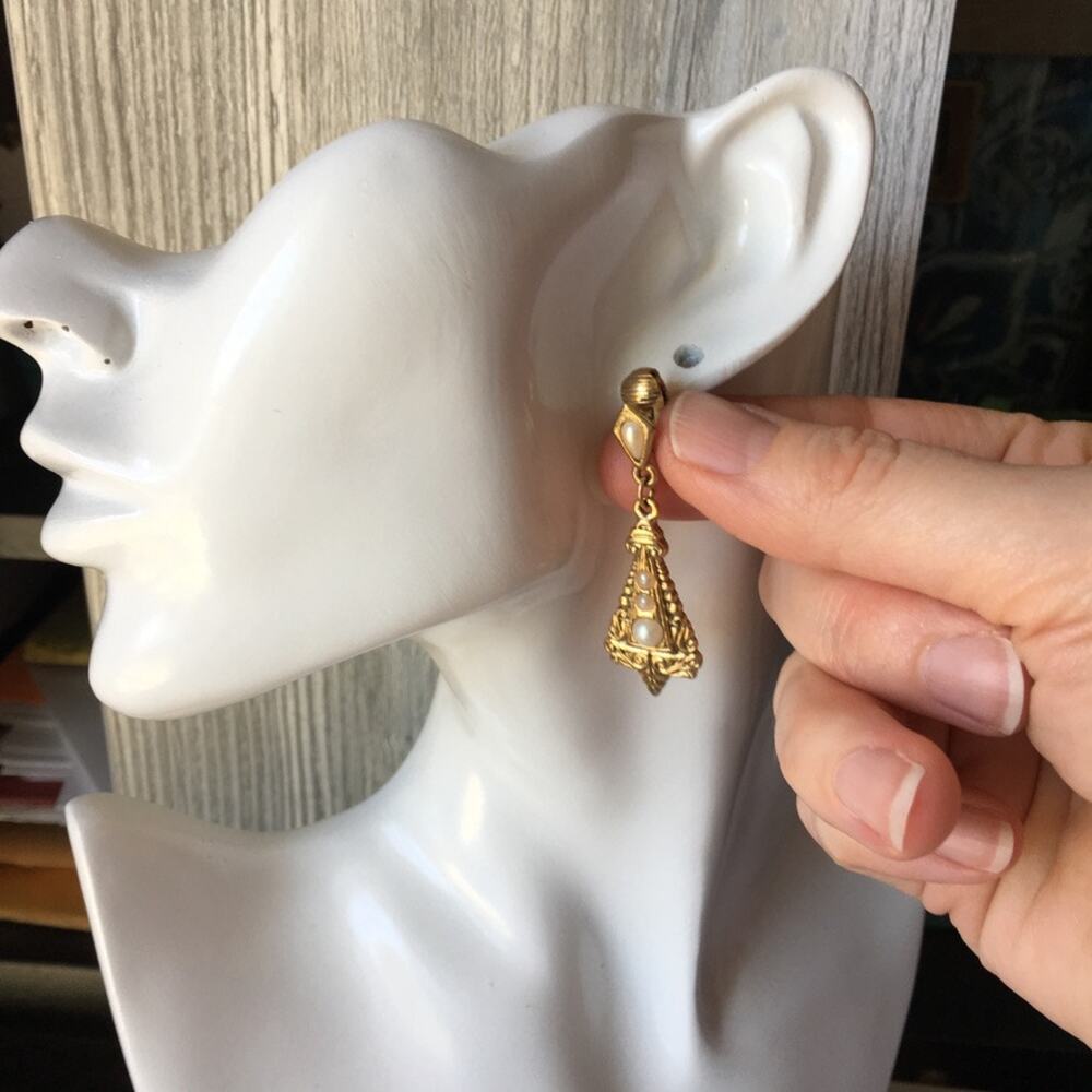 Ornate gold tone and faux pearl accent clip on earrings - Picture 4 of 7
